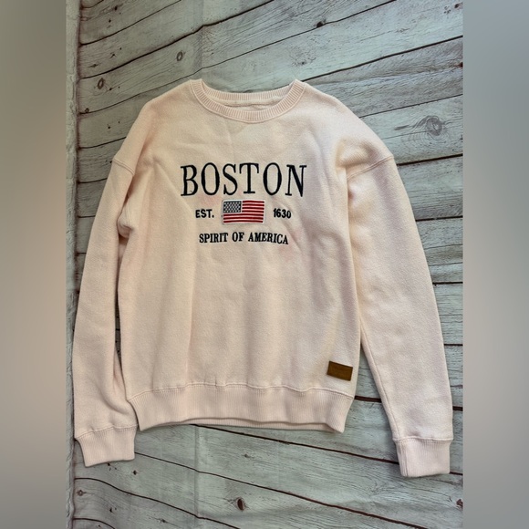 Boston Sweater - Picture 1 of 8